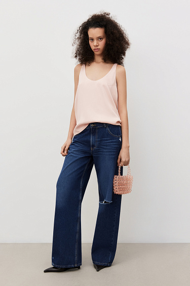 Прямые джинсы с принтом в виде сердечек