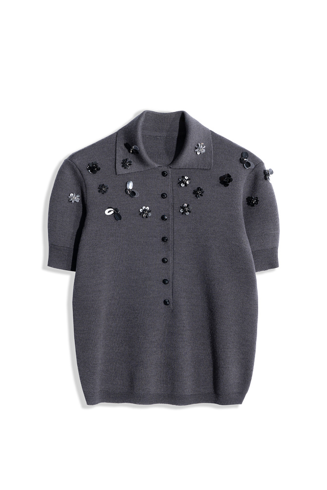 Поло, расшитое пайетками