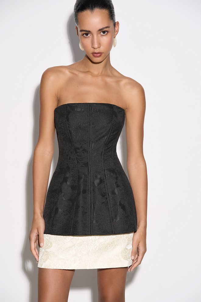 Юбка мини из жаккарда