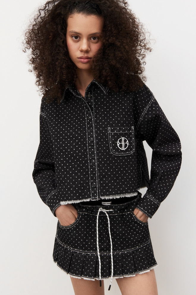 Джинсовая юбка мини в горошек