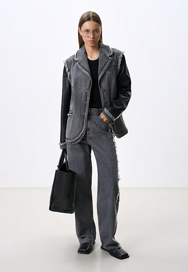 Джинсы с деталями из экокожи