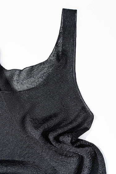 Цельновязаная майка с люрексом