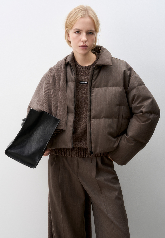 Пуховик с отложным воротником из шерсти