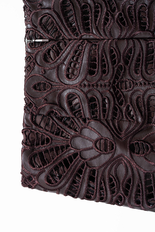 Юбка из экокожи с кружевом