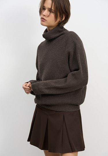 Юбка мини со встречными складками