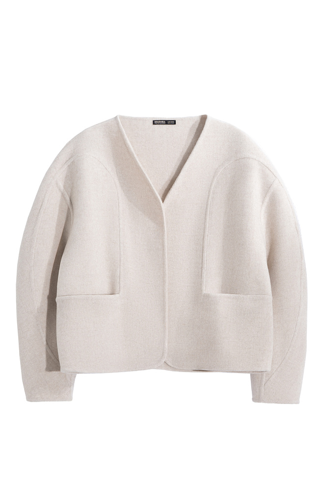 Бомбер с круглыми рукавами