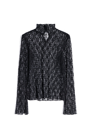 черный Топ из полупрозрачного кружева. Модель с длинными расклешенными к манжетам рукавами и воротником-стойкой с пуговицами. Изделие без подкладки.