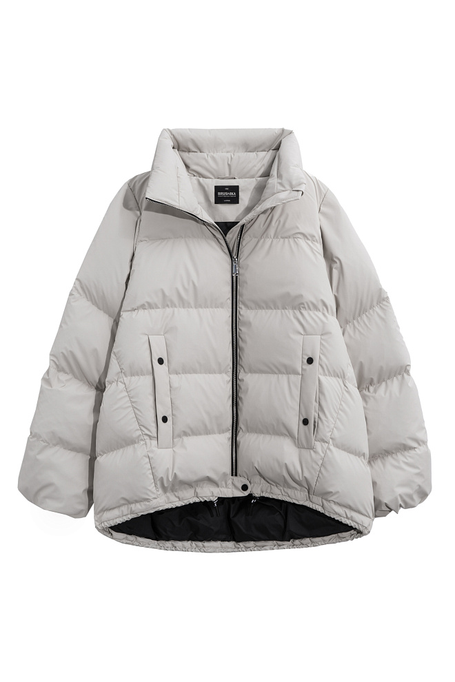 Объемный пуховик с капюшоном