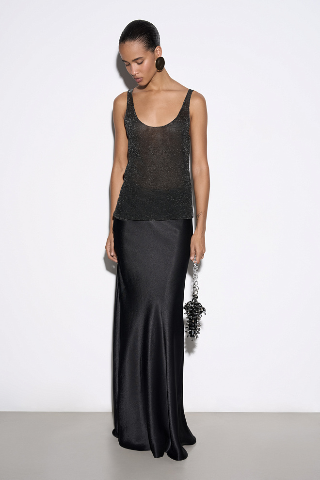 Цельновязаная майка с люрексом