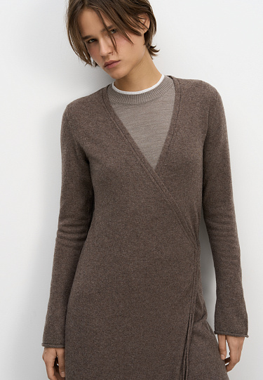 Платье на запах из шерсти и кашемира