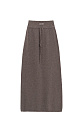 Трикотажная юбка длины макси из кашемира и шерсти. Модель по фигуре, с широким эластичным поясом в рубчик, дополненным кулиской и двумя накладными карманами сзади. Изделие декорировано вывязанным логотипом.