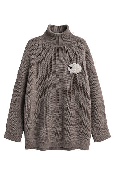 Джемпер с объемным дизайном