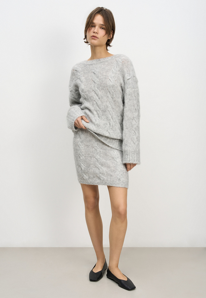 Трикотажная юбка с косами