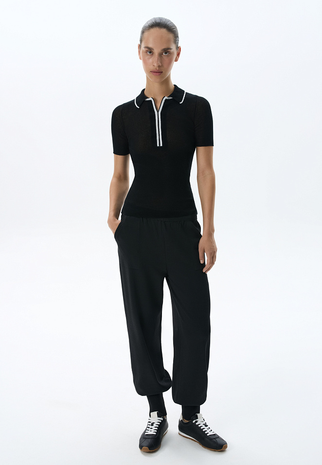 Трикотажные брюки в спортивном стиле