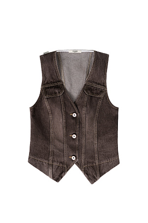 коричневый Джинсовый жилет из 100% хлопка. Модель прямого кроя с V-образным вырезом горловины и объемными вертикальными швами. Застежка на три металлические кнопки. Изделие без подкладки. 