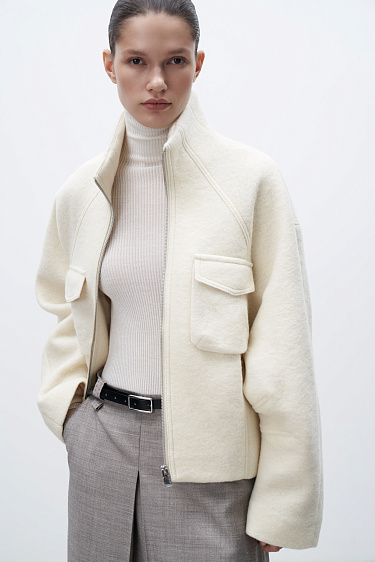 Шерстяная куртка на подкладке