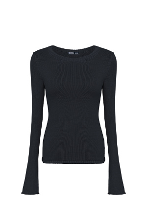 черный Трикотажный лонгслив с расклешенными рукавами. Края изделия в рубчик.