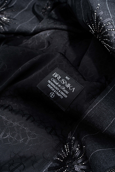 Жакет с пайетками