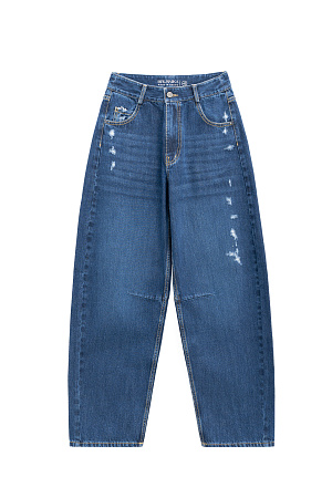 синий Джинсы из 100% хлопка со средней посадкой. Модель прямого силуэта с разрезами в стиле гранж и эффектом потертости. Застежка на молнию и пуговицу.