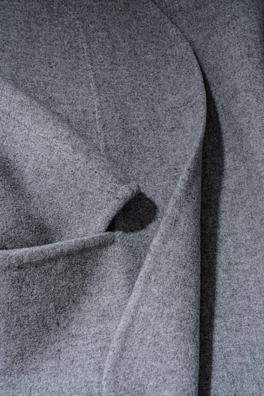 Бомбер с круглыми рукавами