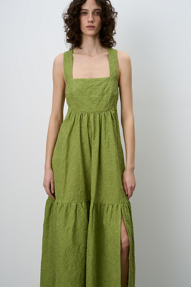 Сарафан из 100% хлопка с объемной вышивкой