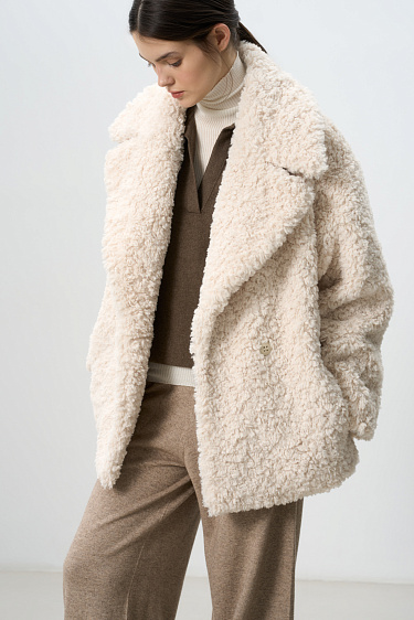 Шуба из искусственного меха