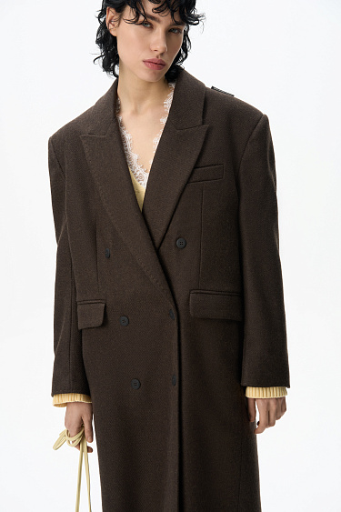 Двубортное пальто из шерсти