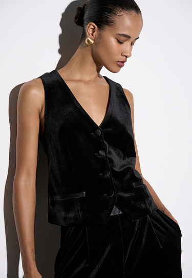 Бархатный жилет