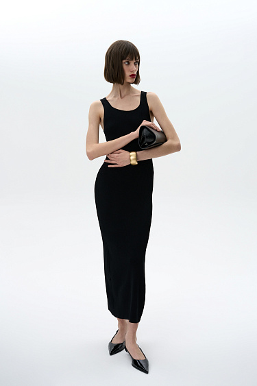 Платье миди с разрезом сбоку