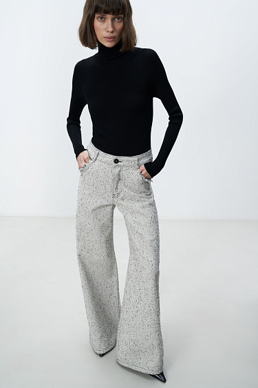 Прямые джинсы с бахромой 