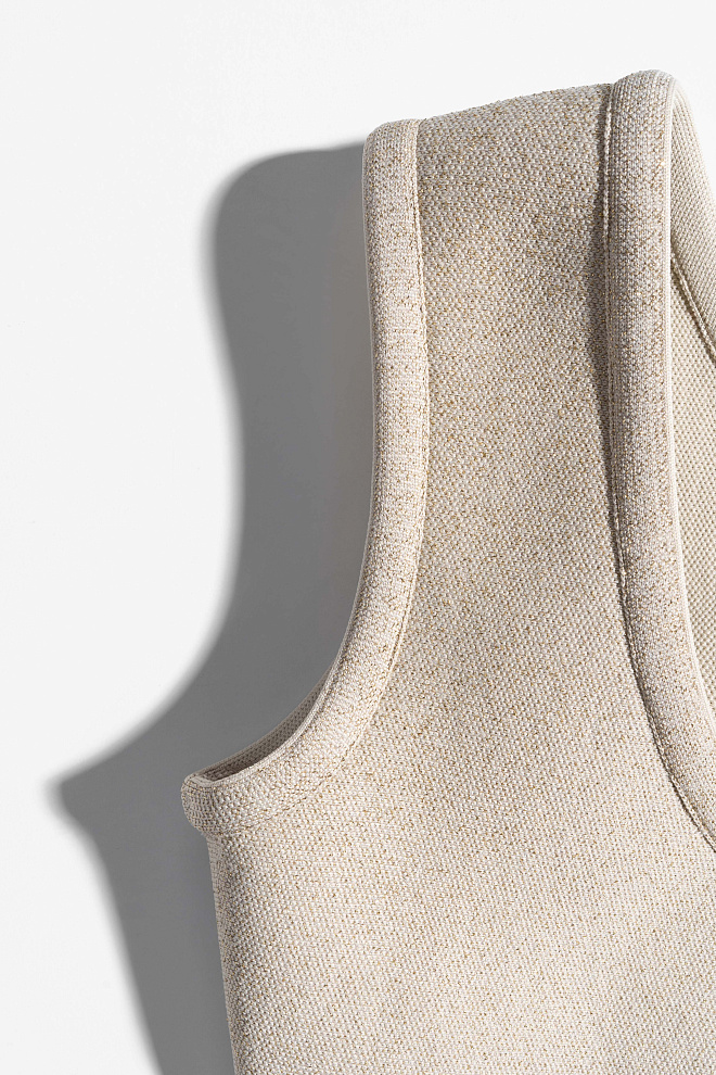 Трикотажное платье миди с люрексом