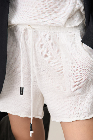 Короткие шорты из 100% льна