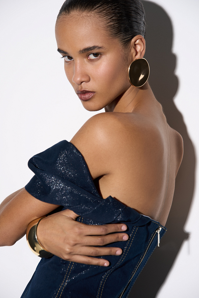 Джинсовое платье с юбкой-баллон