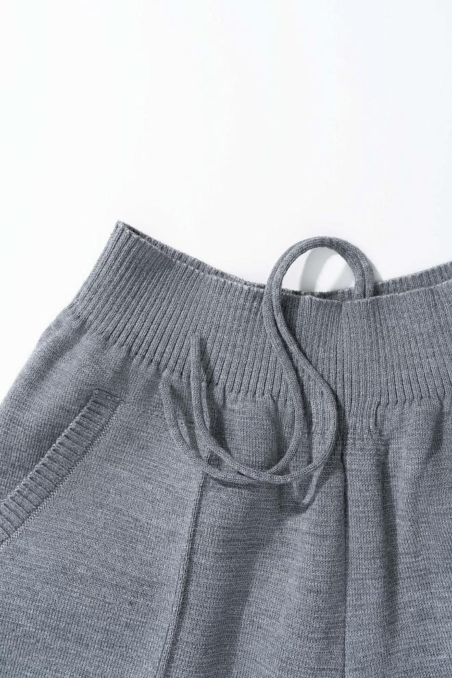 Трикотажные брюки прямого кроя 