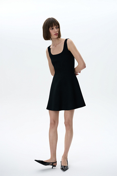 Трикотажное платье мини