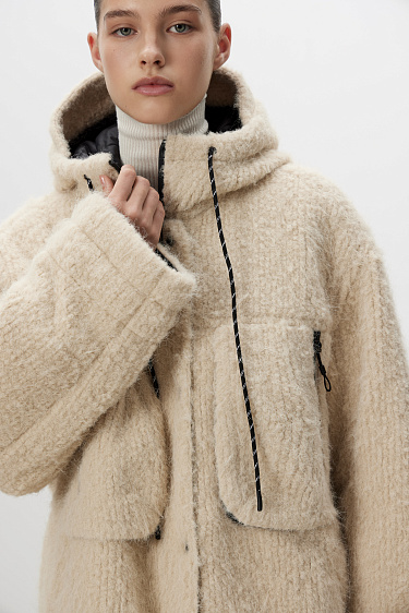 Длинная куртка из экомеха