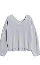 Джемпер из вискозы с добавлением люрекса. Модель свободного силуэта, со спущенной линией плеч и V-образным вырезом. Манжеты рукавов и низ изделия выполнены в рубчик.  
