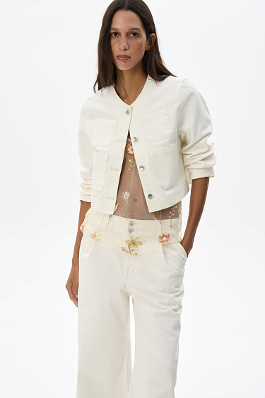 Прямые джинсы с резинкой на поясе