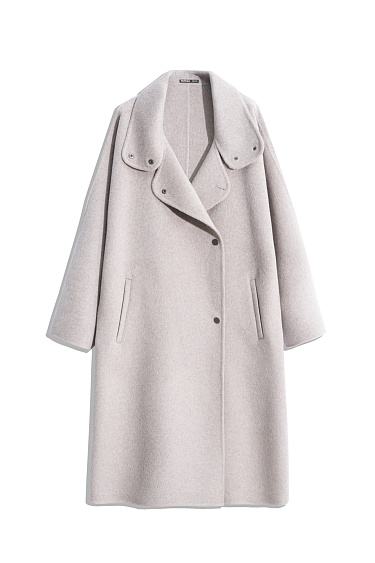 Пальто с широкими рукавами