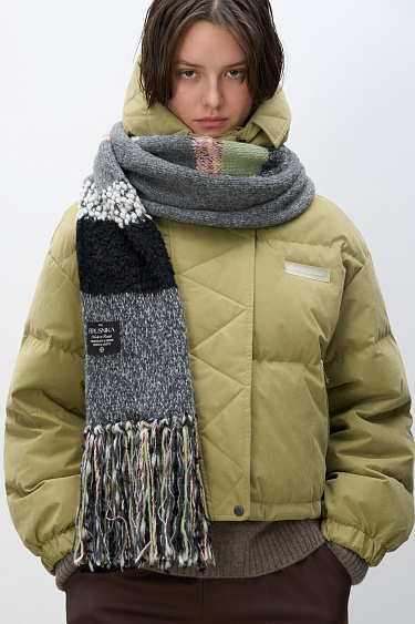 Шарф с длинной бахромой