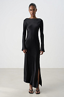 Атласное платье с длинными рукавами