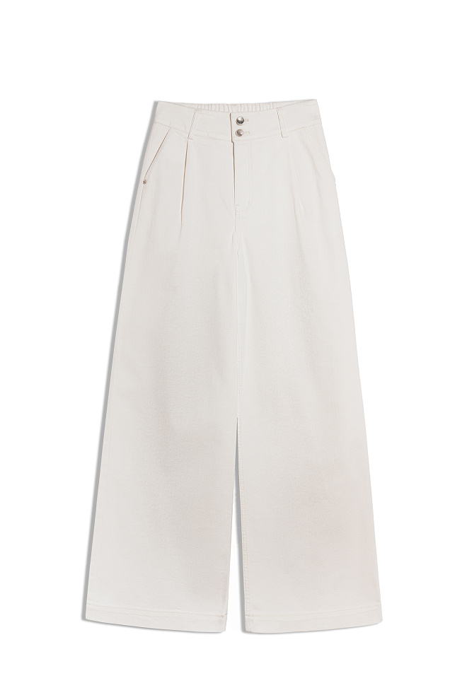 Прямые джинсы с резинкой на поясе