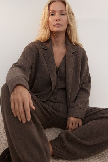 Трикотажный жилет из шерсти с кашемиром